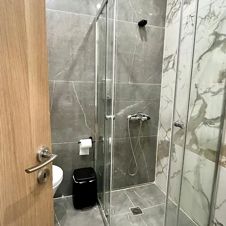 πέτρινο για ζευγάρι - Iii Διαμέρισμα *