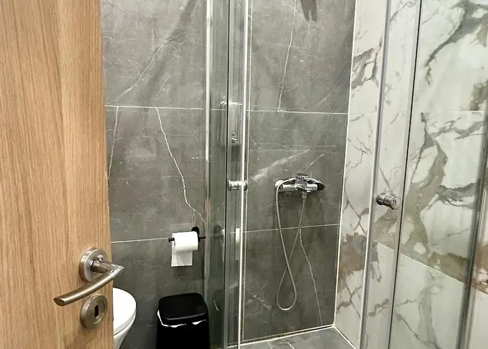 πέτρινο για ζευγάρι - Iii Διαμέρισμα *